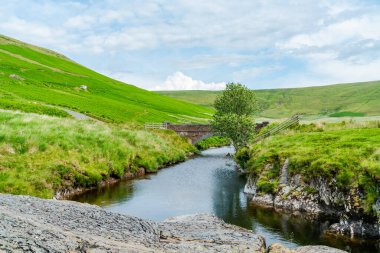 Galler 'in güzel kırsal manzarası Elan Vadisi, Powys, Galler
