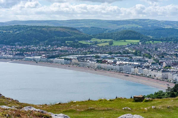 Arial Zicht Llandudno Gebogen Promenade Omgeving Van Great Orme Landtong — Stockfoto