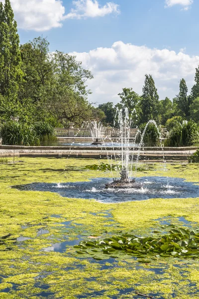 Fontanna w Hyde Park, Londyn, Wielka Brytania — Zdjęcie stockowe