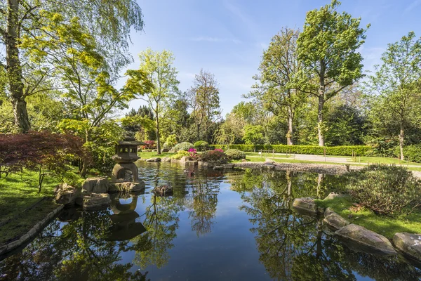 Holland Park, London, Großbritannien — Stockfoto