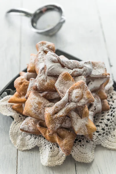 Frappe - tipik İtalyan karnaval börek — Stok fotoğraf