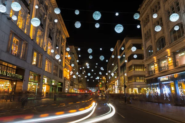 Juldekorationer på Oxford Street, London, Storbritannien — Stockfoto