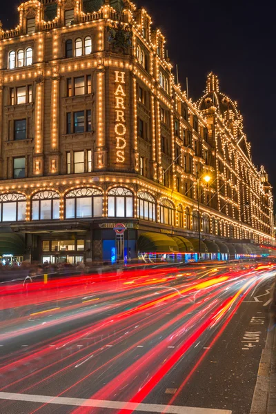 Vista de Harrods com decorações de Natal, Londres Reino Unido — Fotografia de Stock