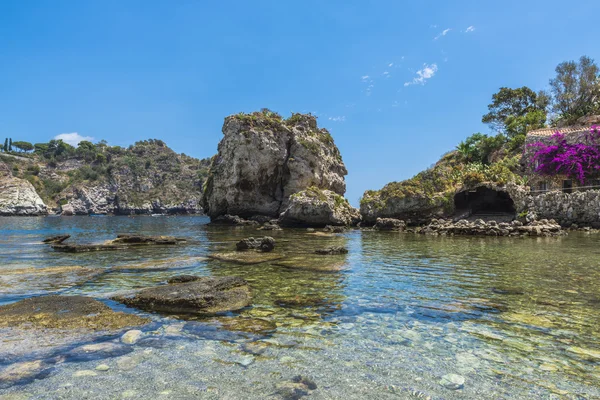 Pobřežní krajina v Taormina, Sicílie — Stock fotografie