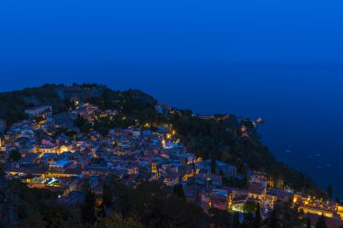 Taormina, Sicilya, gece görünümü