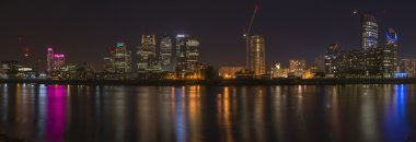 Gece görüş Canary Wharf, Londra, İngiltere