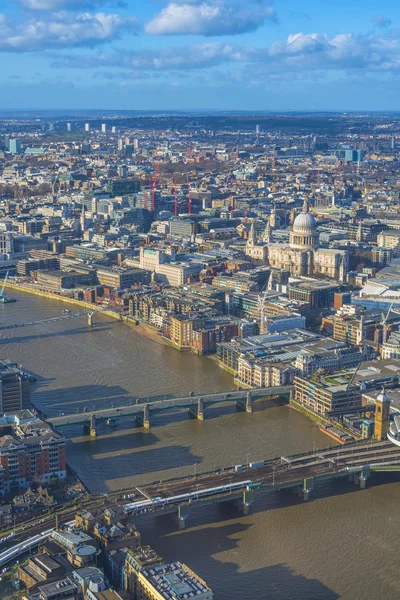 伦敦金融城全景的鸟瞰图 — 图库照片