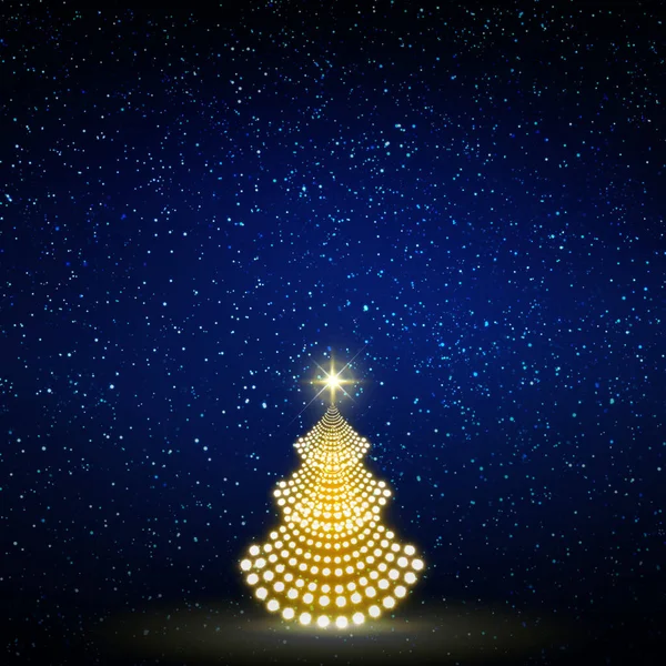 Julgran isolerad på blå stjärnor himlen. Jul bakgrund. — Stockfoto
