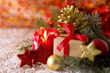 Noel kartı. Advent mum ve decoratipon.