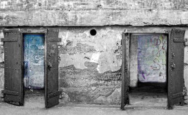 Graffitiye götüren büyülü eski kapılar