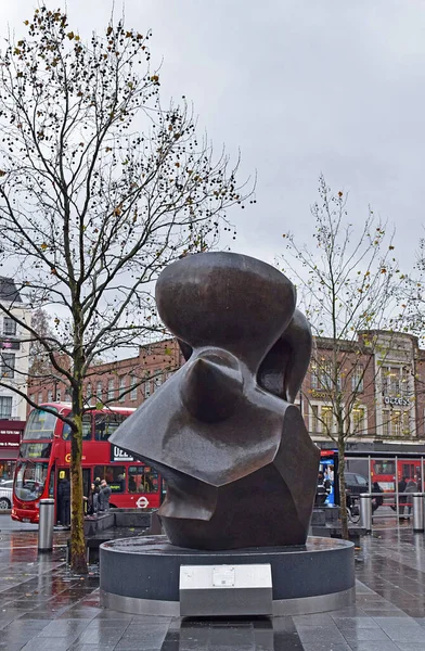 London Storbritannien December 2018 Staty Torget Framför King Cross Station — Stockfoto