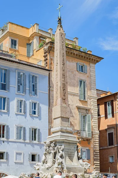 Roma Italia Agosto 2019 Obelisco Del Pantheon Plaza Della Rotonda —  Fotos de Stock