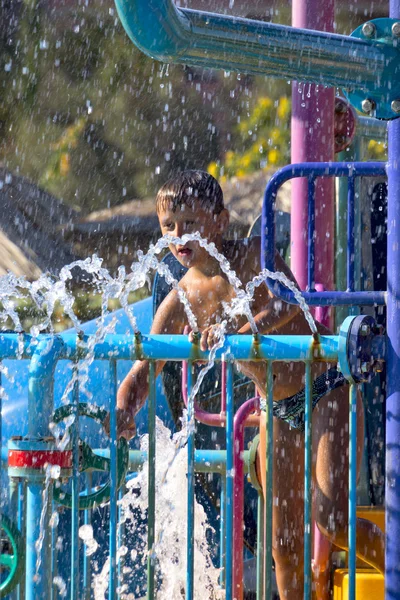 Boy in a spray (1) — Stock Photo, Image