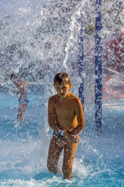 Boy in a spray (8) — Stock Photo, Image