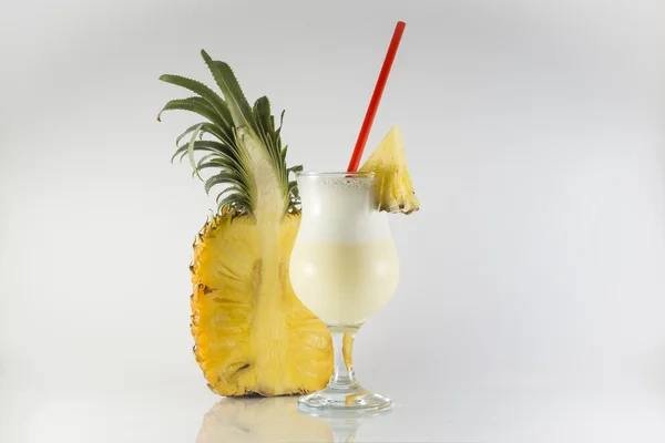 Ананасовый октейль