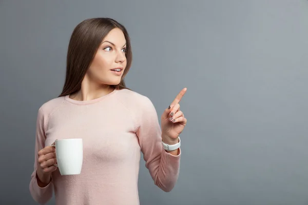 Cute young girl is expressing her surprise — Stock Photo, Image