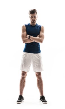 Yakışıklı erkek atlet güvenini dile getiriyor