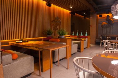 Özel tasarım ile çağdaş halka açık bir yerde