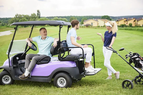 A golfpálya Golf társak — Stock Fotó