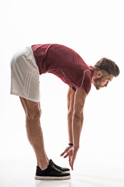 Fit genç adam egzersiz yapıyor