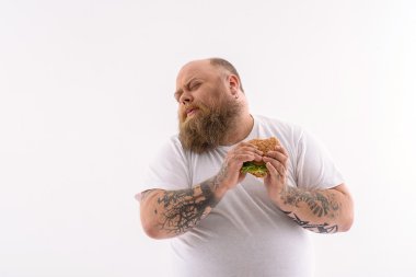 Hayır daha sağlıksız yiyecek yiyemem