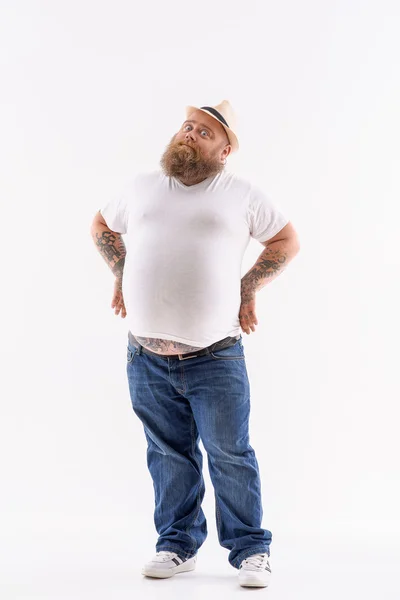 Tlustý chlap, vyjadřující jeho závažnosti — Stock fotografie