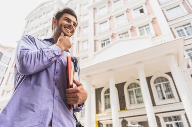 Flört adam üniversite yakınında istirahat