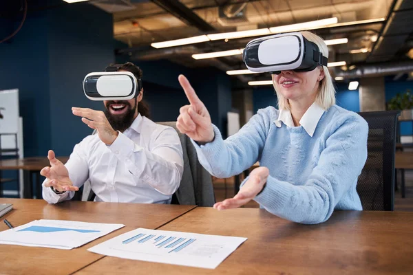 Multiethnic team in VR headsets — Stock Photo, Image