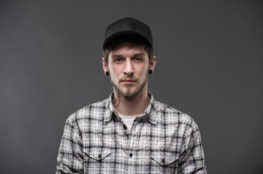 Gençler arasında gövdeli modern değişiklikler