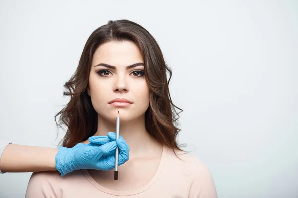 Beautiful young woman is preparing for meeting — Stock Fotó