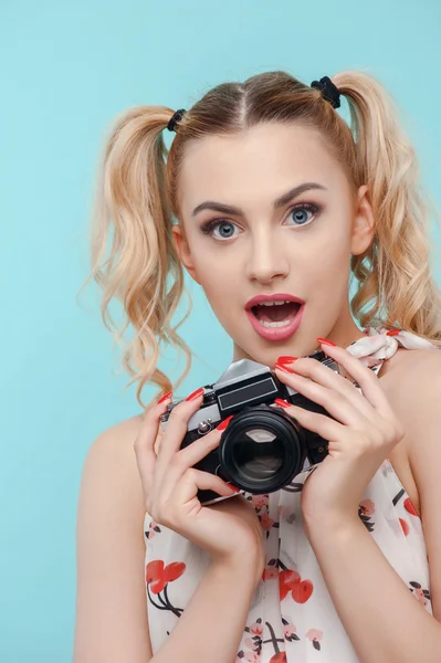 Attractive young woman is showing her surprise — Stok fotoğraf