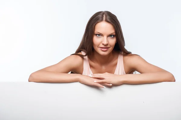 Beautiful young woman is expressing positive emotions — Stock Photo, Image