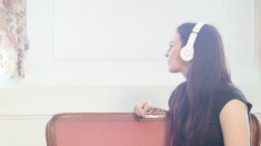 genç bir kadının moderl hayatı