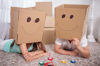 Genç dostu aile ambalaj ile dalga geçiyor