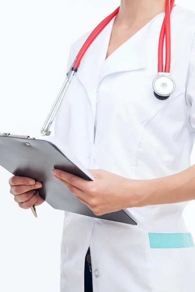 Professionale giovane medico femminile sta lavorando sodo — Foto Stock