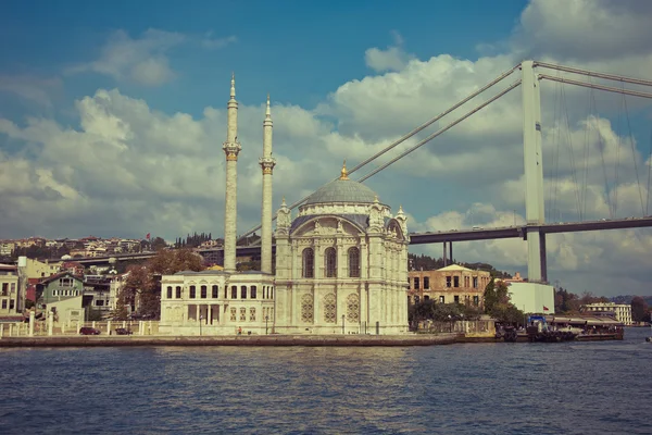 Mosquée Ortakoy à Istanbul — Photo