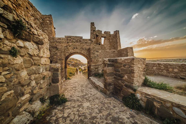 La puerta a la antigua fortaleza del Reino Urartu en Van — Foto de Stock