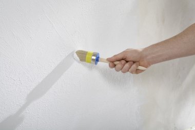 Duvarları boya ile oluşturmak ve alçı