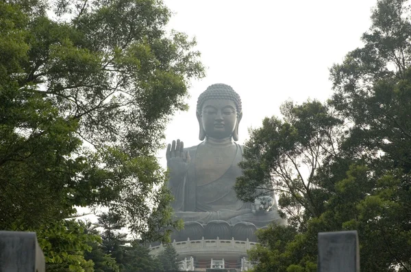 Hong Kong Big Tian Tan Buddha e Po Lin Mosteiro — Fotografia de Stock