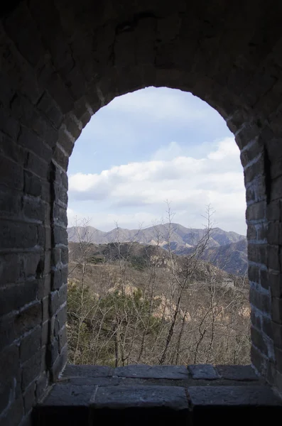 Look through window from Badaling Great Wall in Yanqing County Beijing China built in 1504 during the Ming Dynasty 1015 metres above sea level — Stock Photo, Image