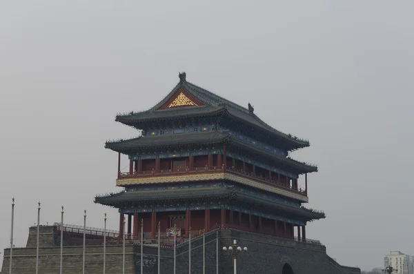 Zhengyangmen (Qianmen) - "Portão do Sol Zenith" em Pequim China belo portal — Fotografia de Stock