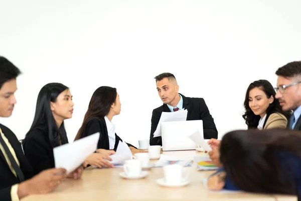 Grupo Reuniones Negocios Profesionales Discutir Estrategia Con Nuevo Proyecto Startup —  Fotos de Stock