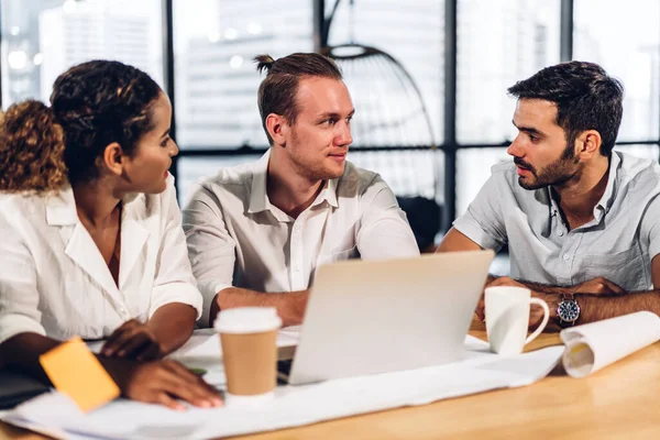 Gruppo Incontri Affari Professionali Discutere Strategia Con Nuovo Progetto Startup — Foto Stock