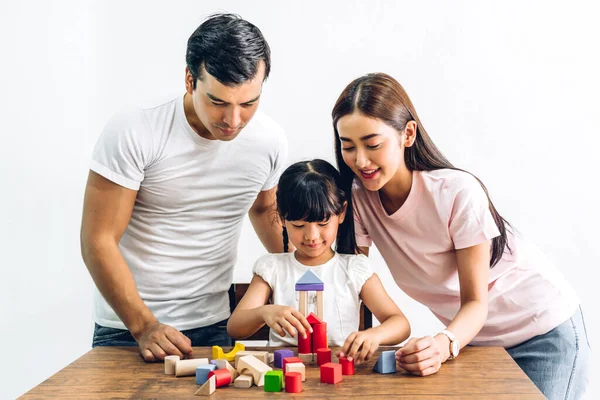 Ritratto Godere Felice Amore Asiatico Famiglia Padre Madre Con Piccola — Foto Stock