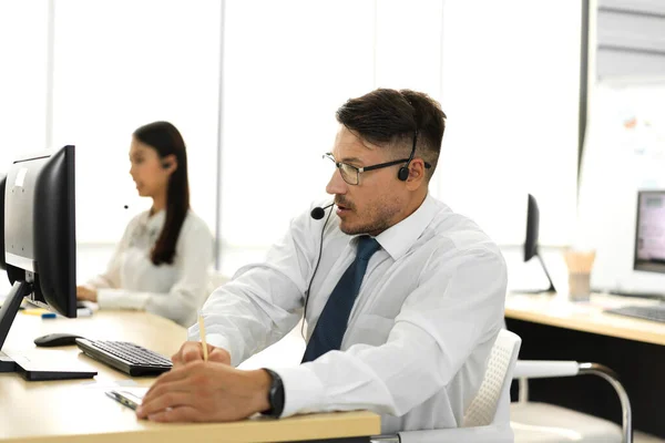 Gruppe Von Glücklichen Call Center Lächelnden Business Operator Kundendienst Team — Stockfoto