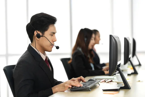 Group Happy Asian Smiling Call Center Business Operator Customer Help — Stock Photo, Image