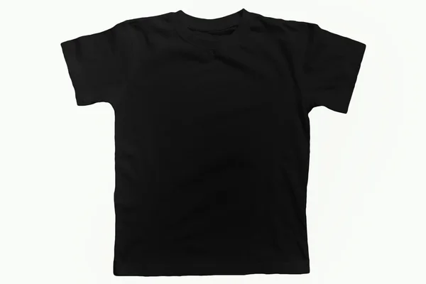 Beyaz bir arka plan üzerinde siyah pamuk t-shirt.