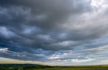 Büyük fırtına bulutu