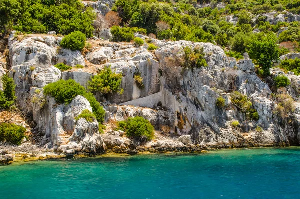 As ruínas da antiga cidade na ilha de Kekova. Turquia — Fotografia de Stock