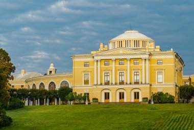 Pavlovsk Sarayı Müzesi, mimar Charles Cameron tarafından tasarlanmıştır.